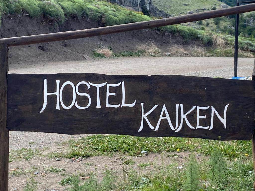 Kaiken - Hostel&Departamentos El Chalten Buitenkant foto